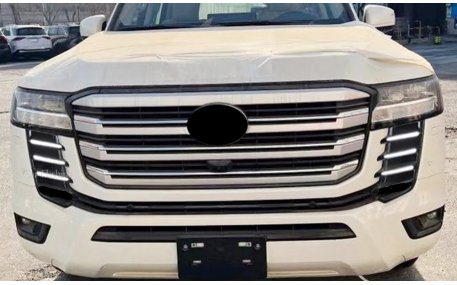 Дневные ходовые огни Toyota Land Cruiser 300