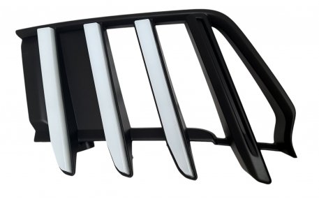 Дневные ходовые огни Toyota Land Cruiser 300