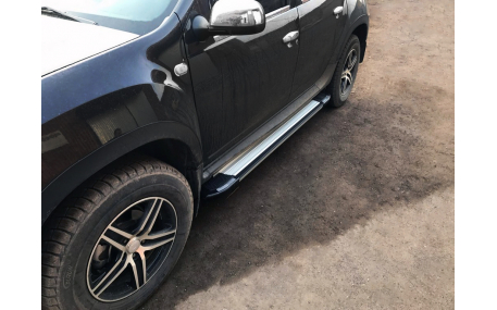 Подножки Renault Duster
