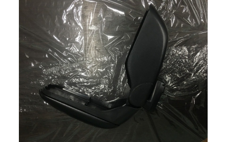 Подлокотник Renault Dokker