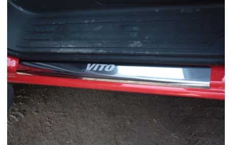 Накладки на пороги Mercedes Vito W639