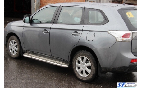 Подножки Mitsubishi Outlander