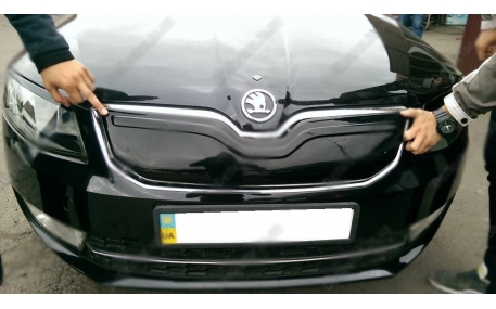 Зимняя накладка на решетку Skoda Octavia A7