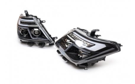 Фары передние Nissan Patrol Y62