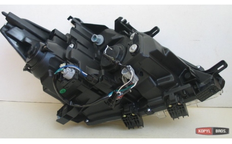 Фары передние Nissan Patrol Y62