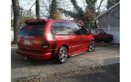 Спойлер Chrysler Grand Voyager