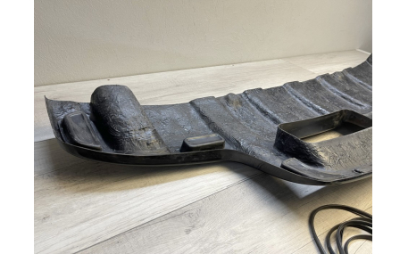 Накладка передняя Volkswagen Touareg 2002-2006