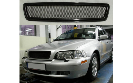 Решетка радиатора Volvo S40