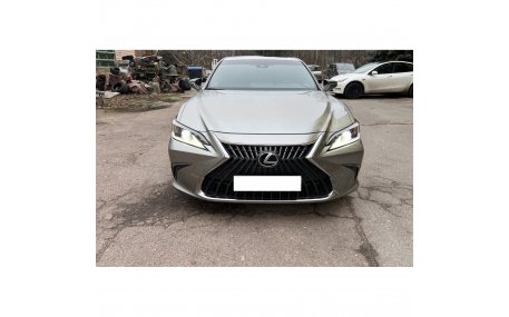 Решетка радиатора Lexus ES 2021-2024