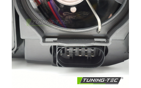 Фара передняя Audi A4 B7