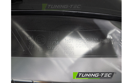 Фара передняя Audi A4 B7