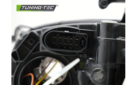 Фара передняя Audi A4 B8 2008-2012