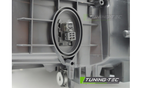 Фара передняя BMW 3 F30 2011-2015