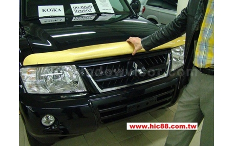 Дефлектор капота Mitsubishi Pajero Wagon