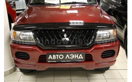 Дефлектор капота Mitsubishi Pajero Sport