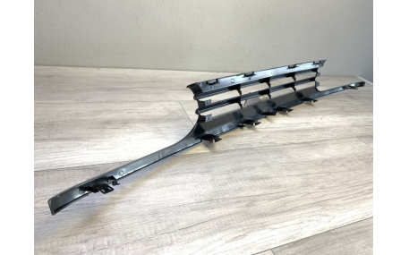 Решетка радиатора Volkswagen Golf 3