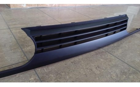 Решетка радиатора Volkswagen Golf 3