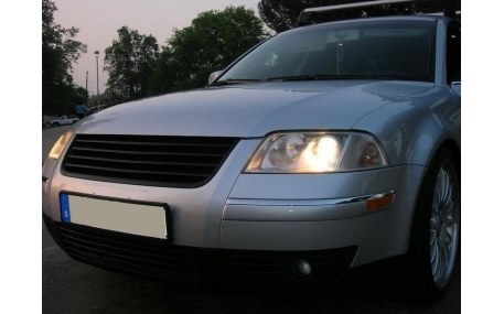 Решетка радиатора Volkswagen Passat B5 2000-2005