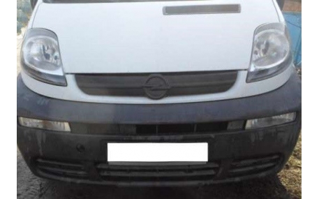 Зимняя накладка на решетку Opel Vivaro
