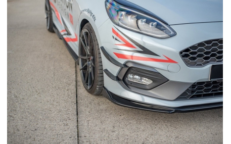 Накладка передняя Ford Fiesta