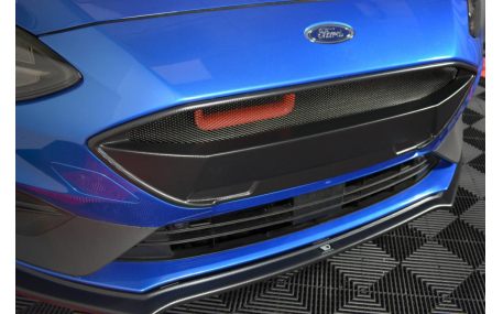 Решетка радиатора Ford Focus MK4