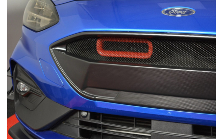 Решетка радиатора Ford Focus MK4