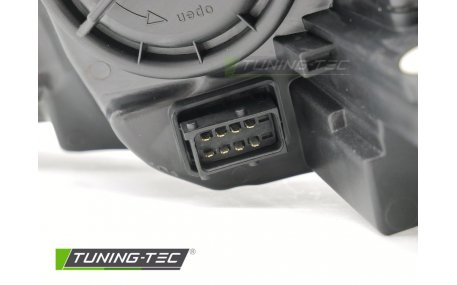 Фара передняя Opel Astra J 2009-2015