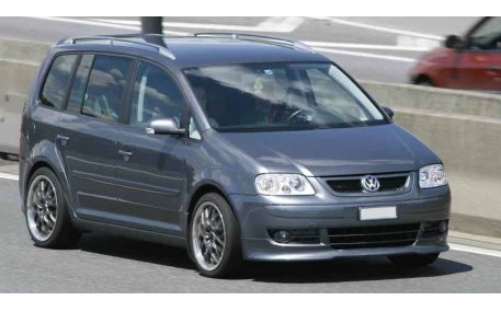 Накладка передняя Volkswagen Caddy