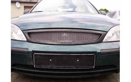 Решетка радиатора Ford Mondeo MK3