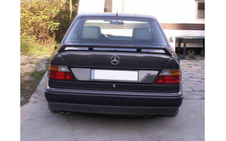 Спойлер Mercedes E-class W124