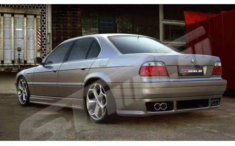 Накладка задняя BMW E38
