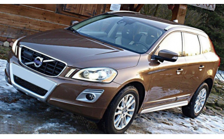 Накладка передняя Volvo XC60