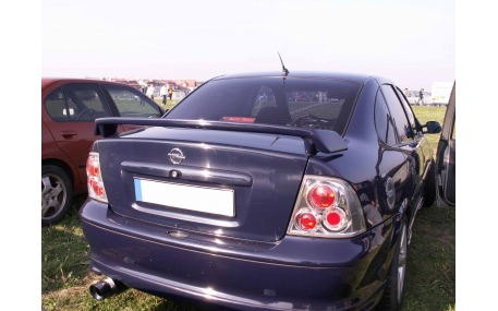 Спойлер Opel Vectra B