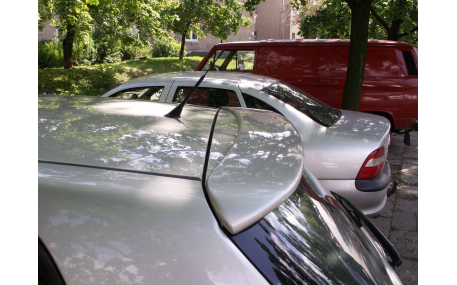 Спойлер Toyota Corolla