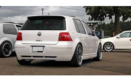 Накладка задняя Volkswagen Golf 4