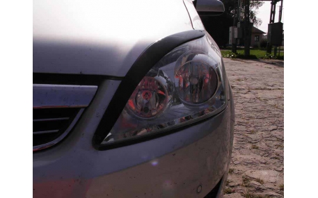 Ресницы Opel Zafira B