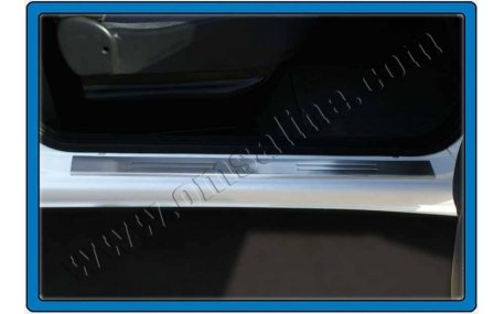 Накладки на пороги Peugeot Partner