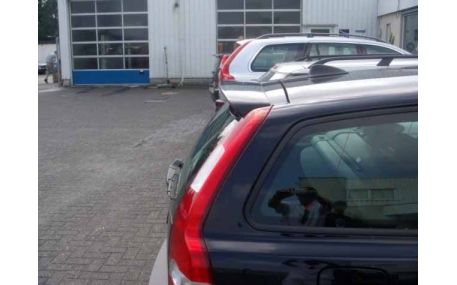 Спойлер Volvo V50