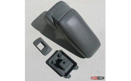 Подлокотник Nissan Tiida