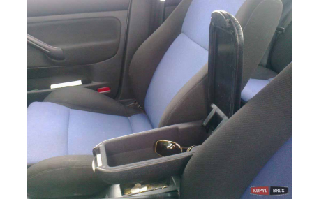 Подлокотник Volkswagen Passat B5