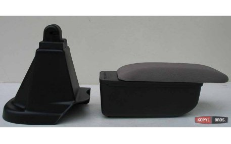 Подлокотник Toyota Yaris