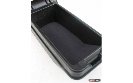 Подлокотник Toyota Yaris