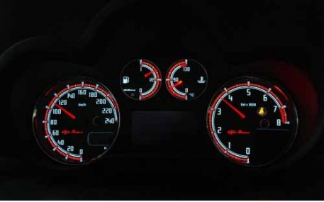 Шкалы приборов Alfa Romeo 147