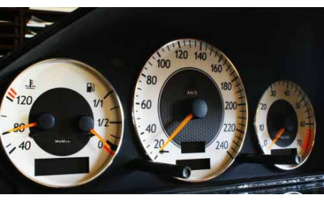 Шкалы приборов Mercedes