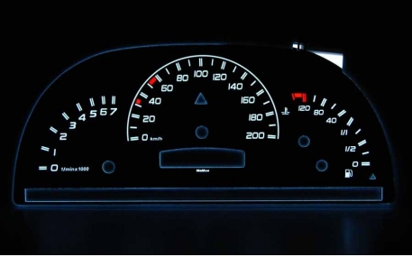 Шкалы приборов Mercedes W638