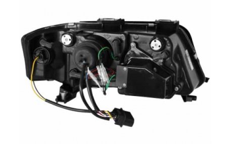 Фары передние AUDI A6 C5 2001-2004