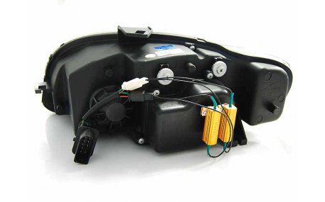 Фары передние AUDI A4 B7