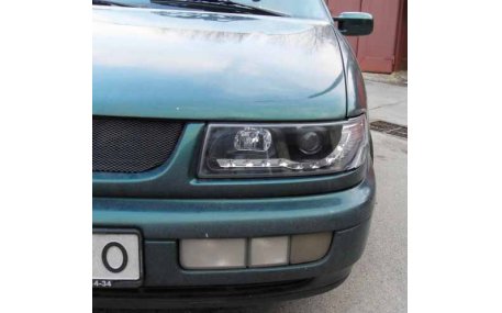 Фары передние Volkswagen Passat B4