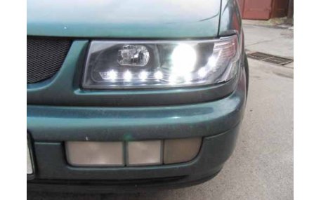 Фары передние Volkswagen Passat B4