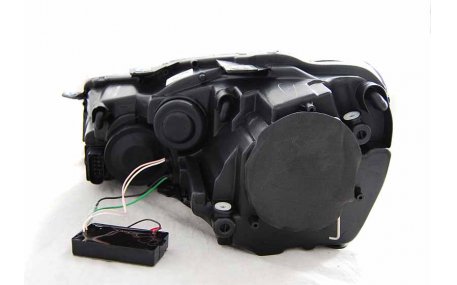 Фары передние Volkswagen Golf 6